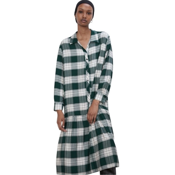 Zara Dresses & Skirts - Zara Dress Green and White Lagre